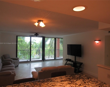 1101 River Reach Dr - Photo Thumbnail 10