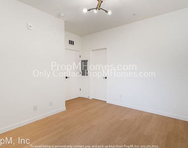 7530 N Richmond Avenue - Photo Thumbnail 17