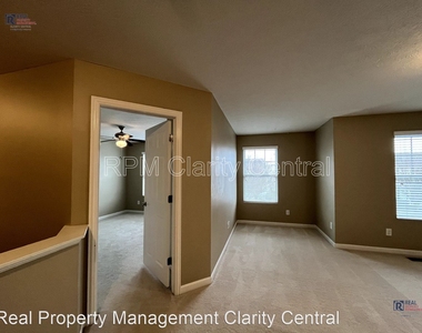 6103 Witherspoon Way - Photo Thumbnail 8