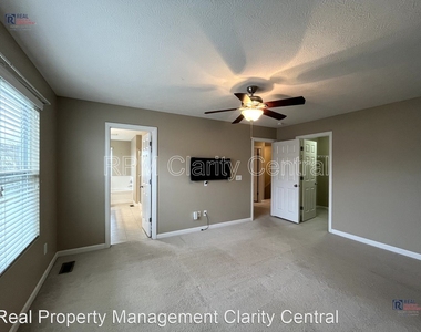 6103 Witherspoon Way - Photo Thumbnail 13