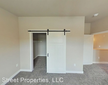 2644 Branch Street - Photo Thumbnail 4