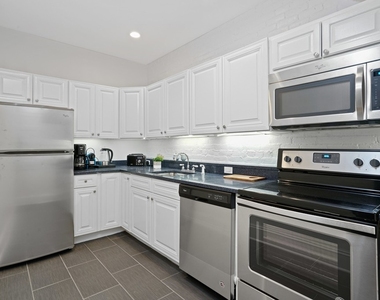 74 W Rutland Sq - Photo Thumbnail 9