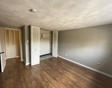 36 Greentree Ln - Photo Thumbnail 11