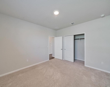 501  Rainmaker Ln - Photo Thumbnail 26