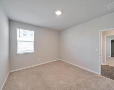 501  Rainmaker Ln - Photo Thumbnail 25