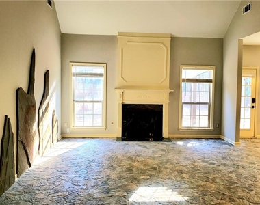 565 Taylor Mill Place - Photo Thumbnail 2