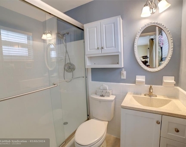 5450 N Ocean Blvd - Photo Thumbnail 9