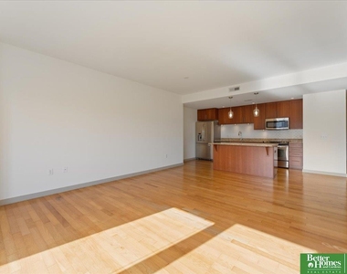 220 S 31 Avenue - Photo Thumbnail 13