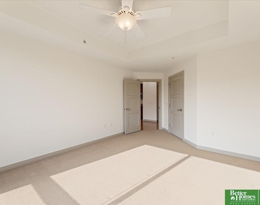 220 S 31 Avenue - Photo Thumbnail 17