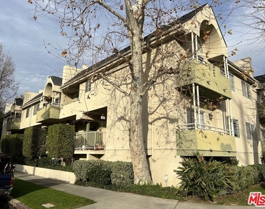 11485 Moorpark St - Photo Thumbnail 0