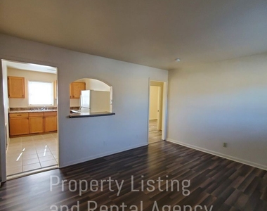 3411 W Walnut Street - Photo Thumbnail 1