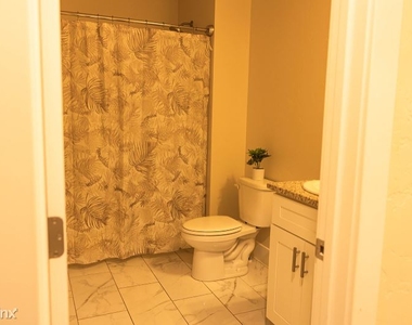 1594 Ne Cinder Loop - Photo Thumbnail 9