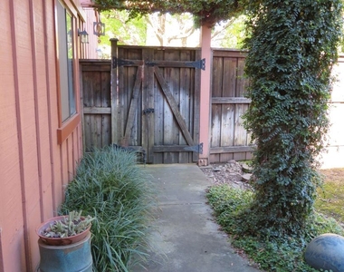 5 Alameda Park Circle - Photo Thumbnail 2