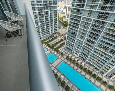 495 Brickell Ave - Photo Thumbnail 14