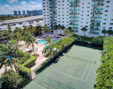 19380 Collins Ave - Photo Thumbnail 16