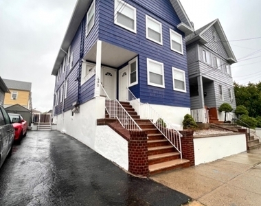 628 Myrtle St Unit 2 - Photo Thumbnail 0