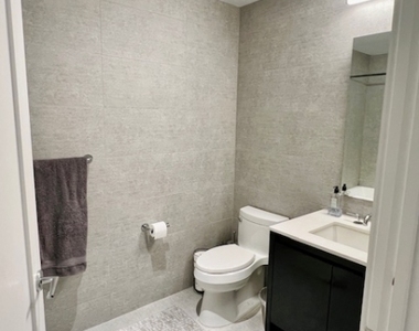 30 Melrose Ter Unit 221 - Photo Thumbnail 16