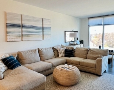 30 Melrose Ter Unit 221 - Photo Thumbnail 6