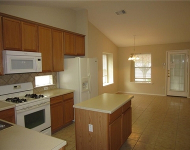 1501  Colorado Bend Dr - Photo Thumbnail 3