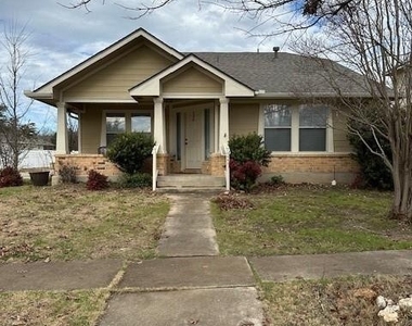 1501  Colorado Bend Dr - Photo Thumbnail 0