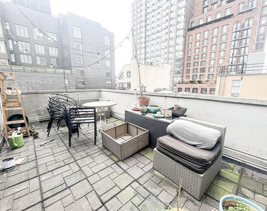 186 Orchard Street - Photo Thumbnail 1