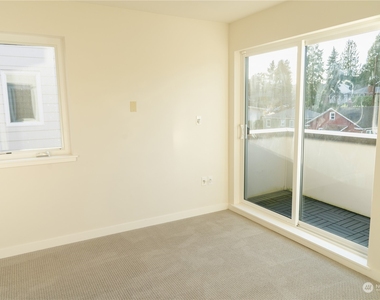 3088 Sw Avalon Way - Photo Thumbnail 17