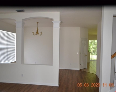 10603 Weybridge Drive - Photo Thumbnail 3