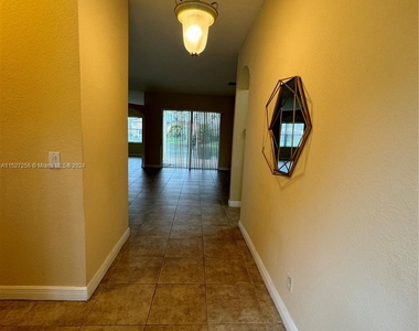 12860 Sw 51st St - Photo Thumbnail 6