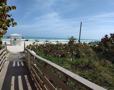 4775 Collins Ave - Photo Thumbnail 24