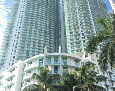 1900 N Bayshore Dr - Photo Thumbnail 0