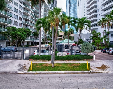 1408 Brickell Bay Dr - Photo Thumbnail 0