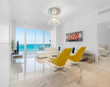 15901 Collins Ave (avail 5/1-11/15) - Photo Thumbnail 4