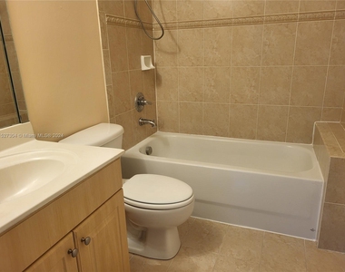 6656 Sw 116th Ct - Photo Thumbnail 9