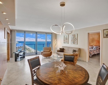 2201 S Ocean Dr - Photo Thumbnail 17