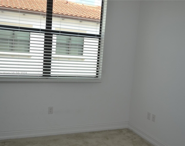 11643 Sw 13th Ct - Photo Thumbnail 28