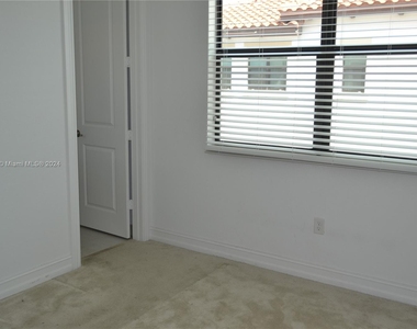 11643 Sw 13th Ct - Photo Thumbnail 25