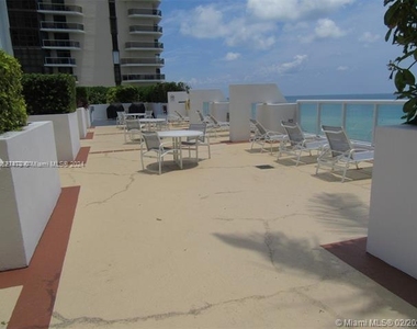 6365 Collins Ave - Photo Thumbnail 36