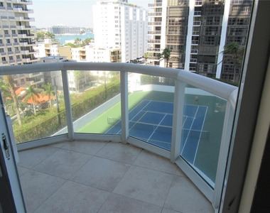 6365 Collins Ave - Photo Thumbnail 5