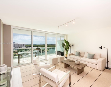 400 Sunny Isles Blvd - Photo Thumbnail 3