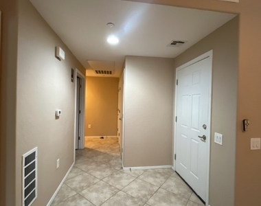 6630 Flaminian Lane - Photo Thumbnail 12