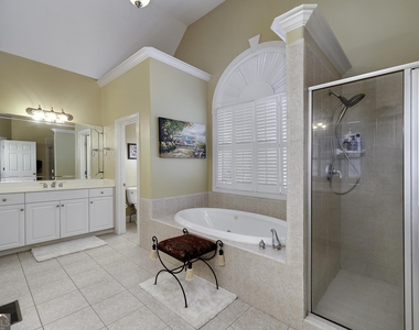 416 Abbey Springs Way - Photo Thumbnail 28