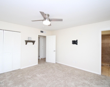 7814 E Cypress Street - Photo Thumbnail 12