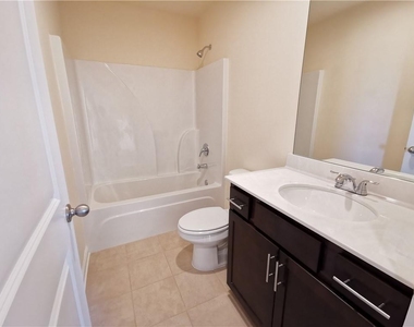 4424 Almanor Circle - Photo Thumbnail 24