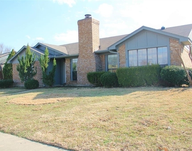 912 Purcell Drive - Photo Thumbnail 0