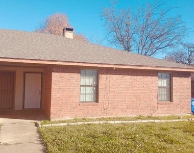 2707 Cottonwood - Photo Thumbnail 10