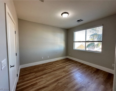 9050 W Tropicana Avenue - Photo Thumbnail 22