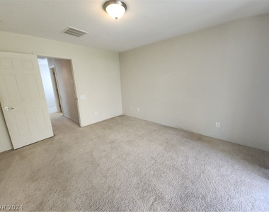 11900 Alava Avenue - Photo Thumbnail 24