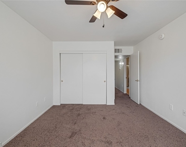 3425 E Russell Road - Photo Thumbnail 32