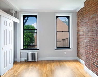 248 Mott Street - Photo Thumbnail 4