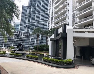 901 Brickell Key Blvd - Photo Thumbnail 1